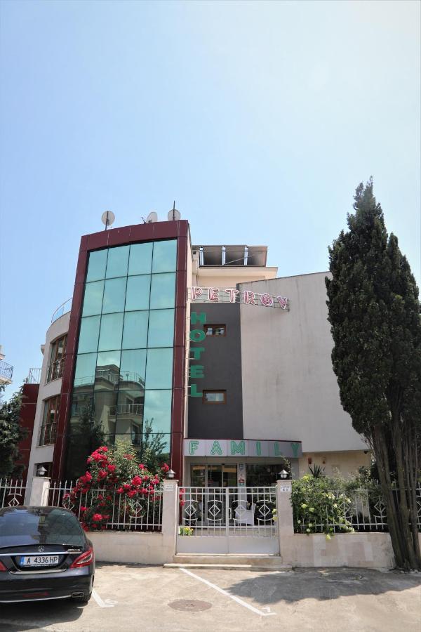 Petrov Family Hotel Νεσέμπαρ Εξωτερικό φωτογραφία
